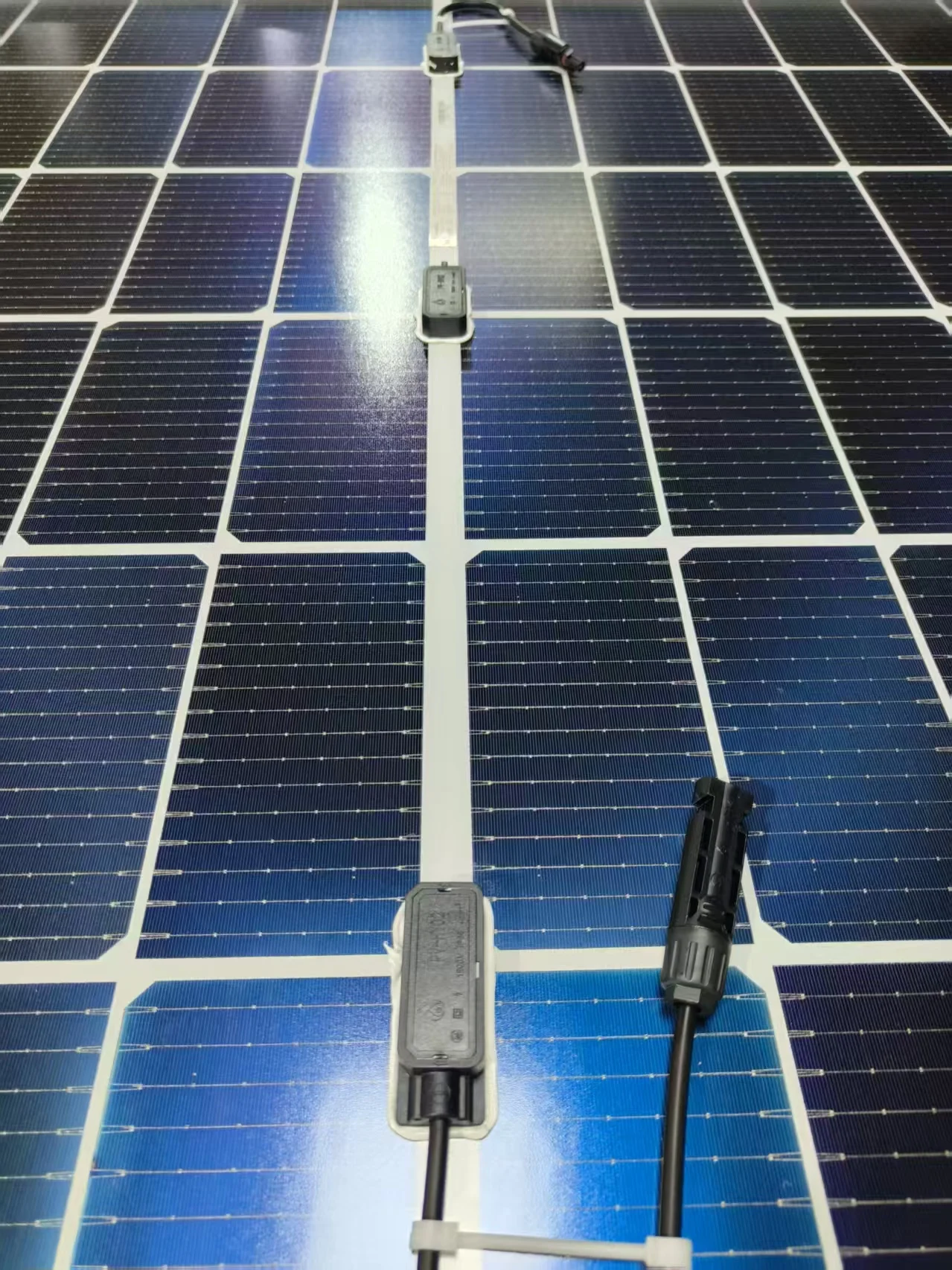 10KW-30KW Hybrid Solar System -Optional LONGI/JINKO/TRINA Panels + Deye/Solis/Growatt Inverter Lithium Battery for Home