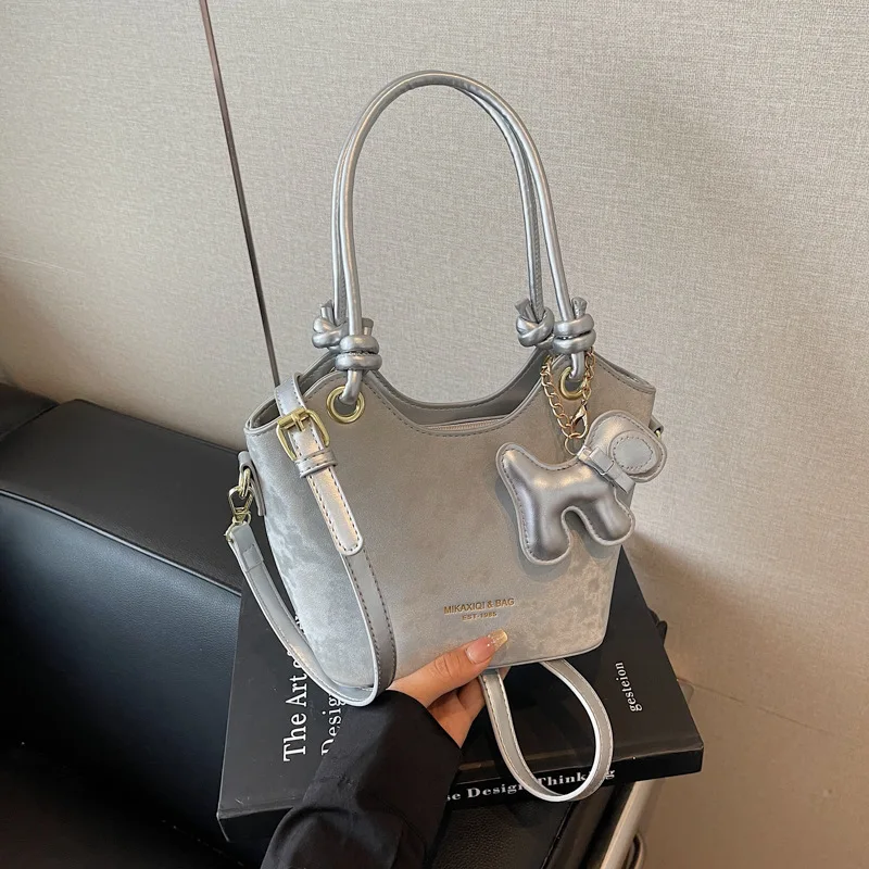 

2025 Popular Bucket Crossbody Bag for Women Minimalist Shoulder Handheld Purse Fashionable Handbag