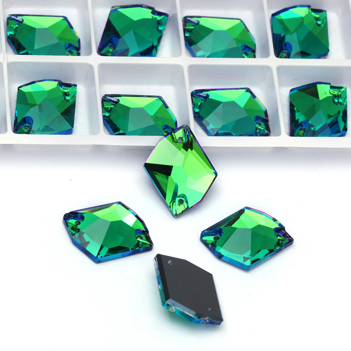 Sphinx Factory Cosmic Shape Glow Gems Glass Rhinestones Fashion Sew-On Accents for Garments Dresses And Clothes Accessories