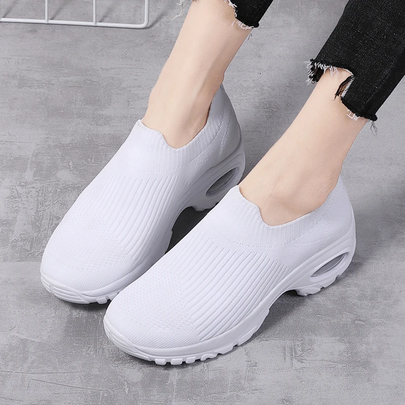 2020 autumn Women Tennis Shoes Female Comfortable Outdoor Jogging Sport Shoes Stable Athletic red black pink Soft Trainers hot