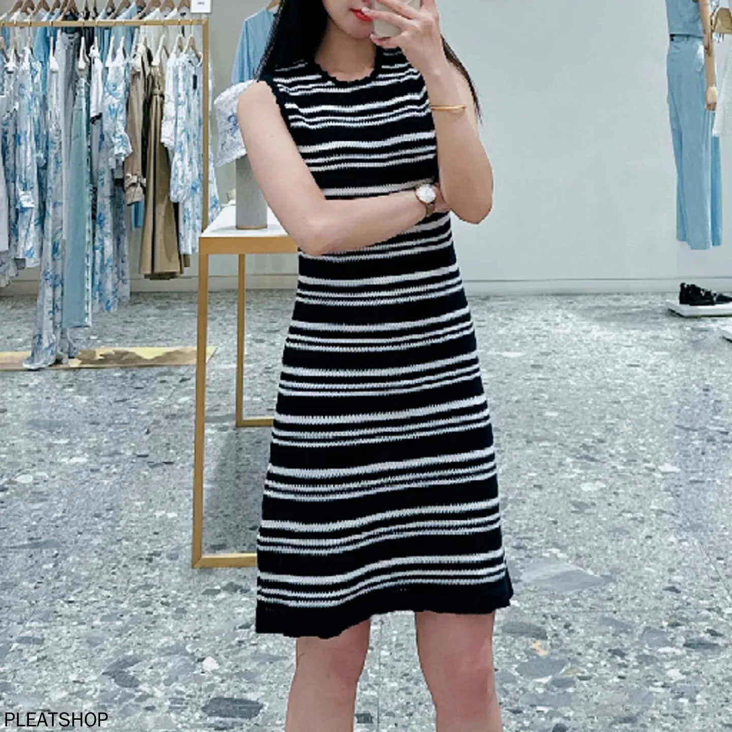 

2025 High-end French Elegance Style Women's Striped Color Collision Slim Thin Round Neck Sleeveless Knitted Dress
