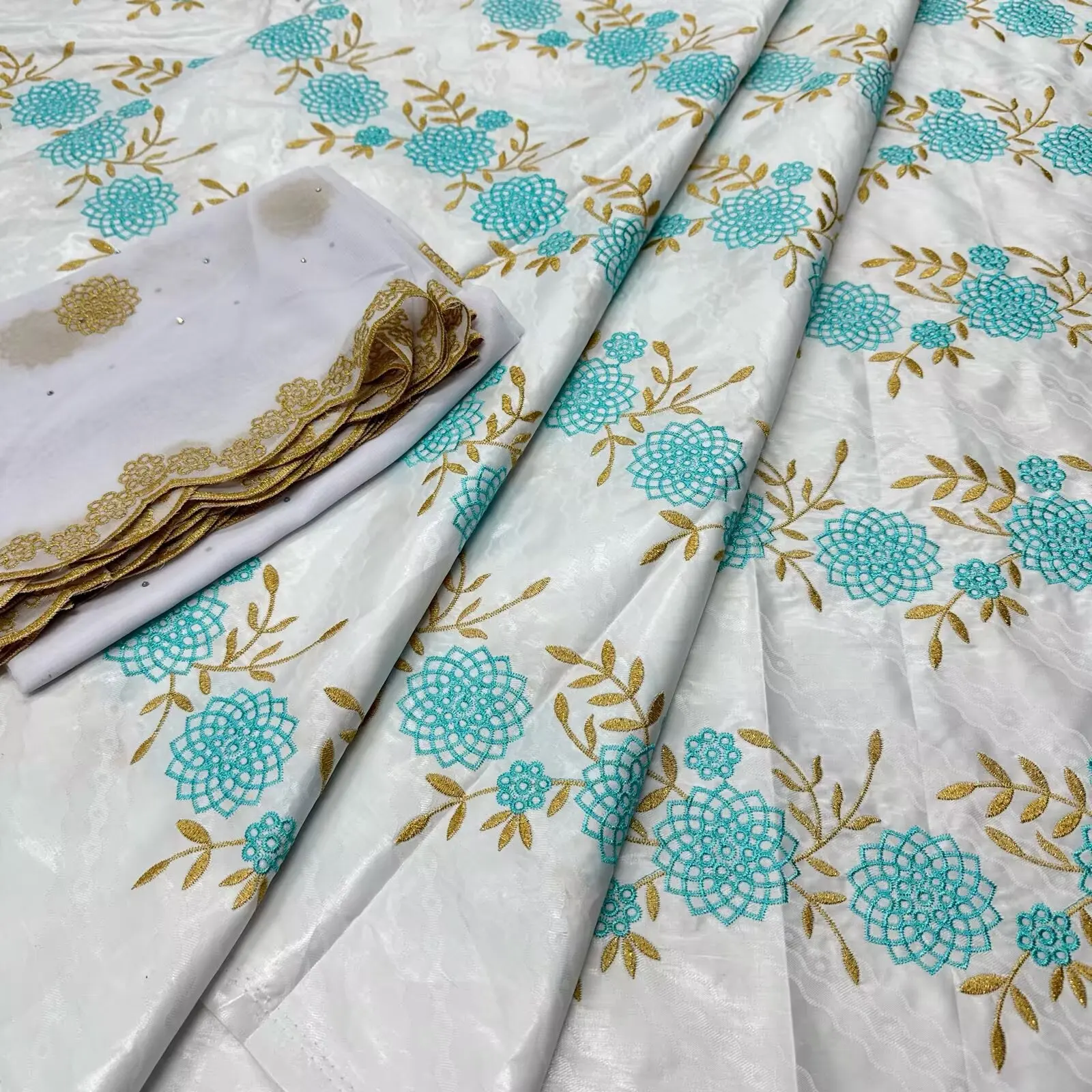 

New 5+2 Yards 100% Cotton African Jacquard Basin Dress Fabric High Quality Soft Touch Bazin Riche Perfume Damask Material 16A109