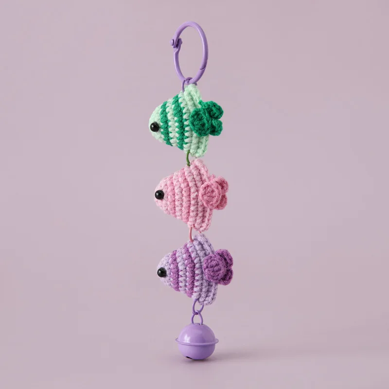 Bunte gehäkelte Fisch-Anhänger, niedliches gestricktes Tier, Auto, Spiegel, Hängedekoration, schöne handgewebte Anhänger, Tasche, Dekor, Geschenk – Detail 6