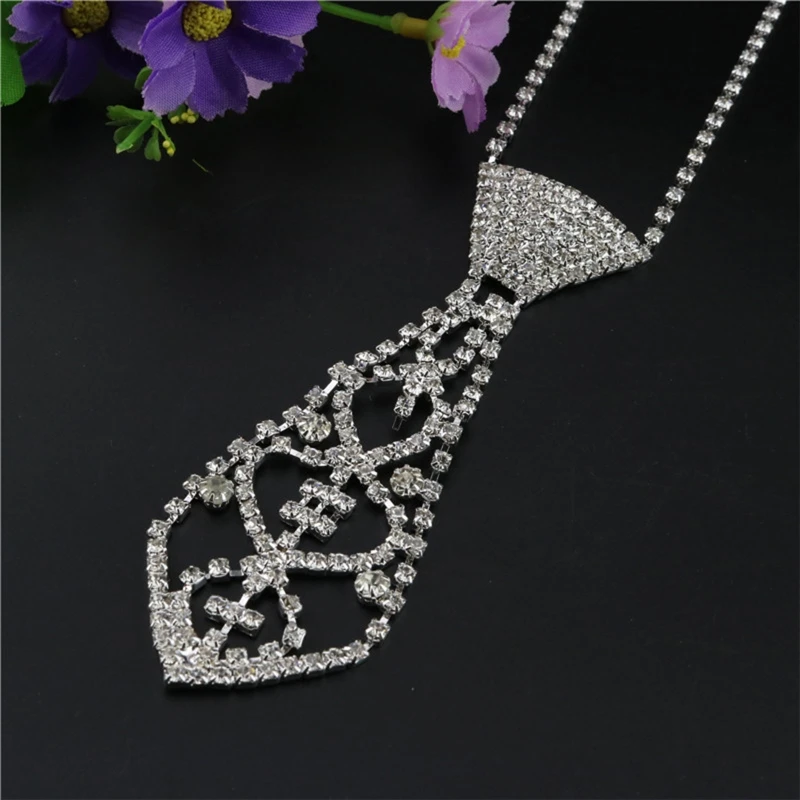 Women Sexy Glitter Rhinestone Necktie with Adjustable Long Chain Hollow Clavicle Shiny Jewelry Diamond Necklace Choker F3MD