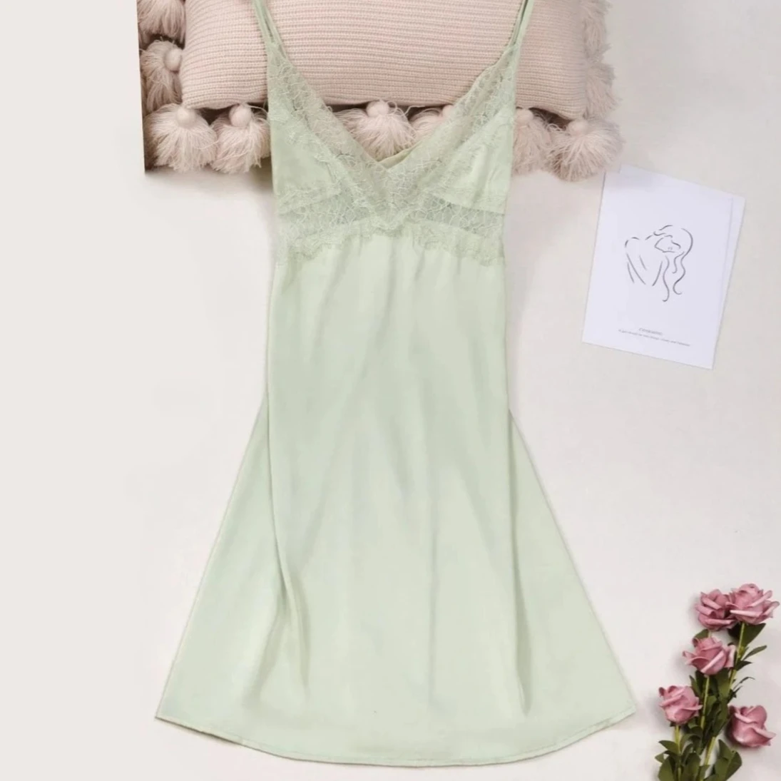 

Lace Chemise Nightgown Womens Sleepdress Summer Satin Nightwear Sexy Nighty Gown V-Neck Nightdress Lounge Wear Sleepwear