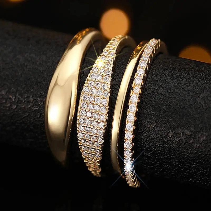 Huitan 4 Teile/satz Luxus Frauen Ring für Hochzeit Verlobung Mode Zubehör Gold Farbe/Silber Farbe Intarsien Glänzenden CZ schmuck