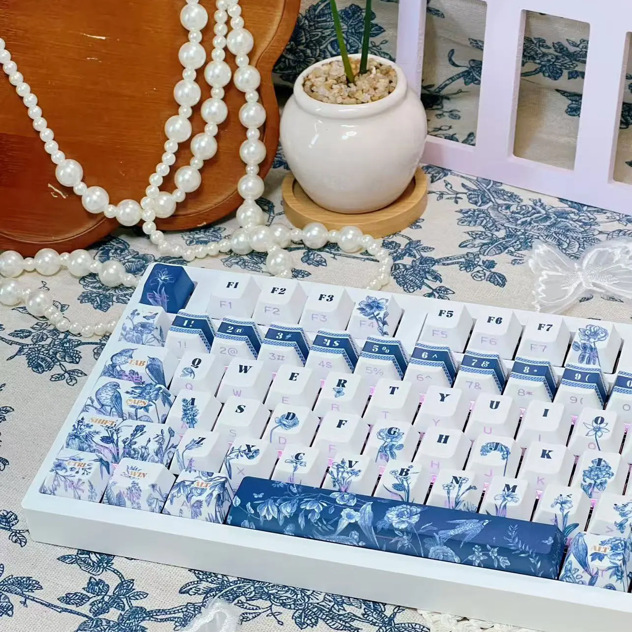 New Splash of Tea 120Key Side-Engraved Backlit Keycaps, CHERRY Profile PBT Double Shot 5-Sublimation, Durable Oil-Proof Stylish