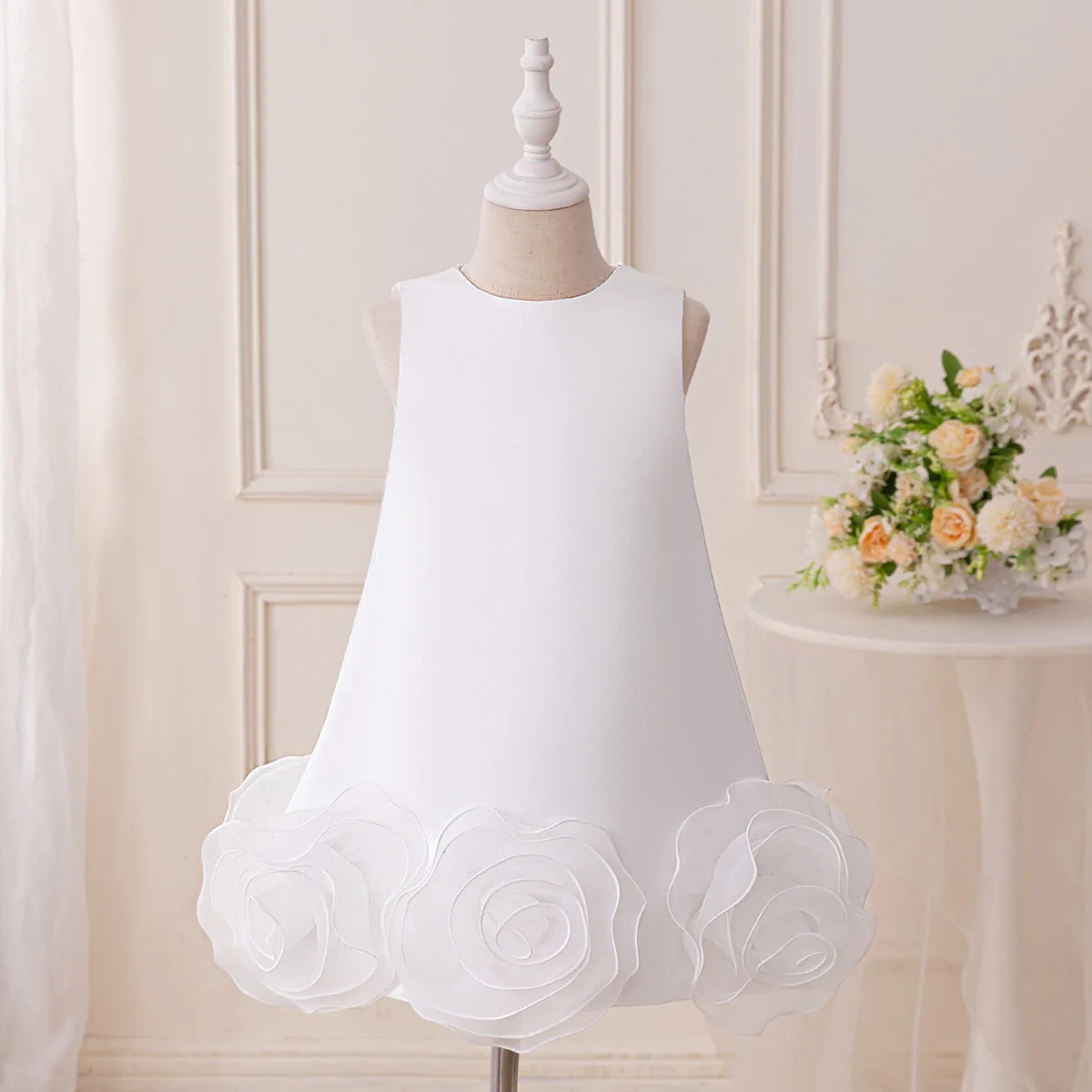 

Child White Big Flowers Dress Floral Dress for Young Girls Elegant and Fashion Suitable for Special Occasions and Casual ASQ03