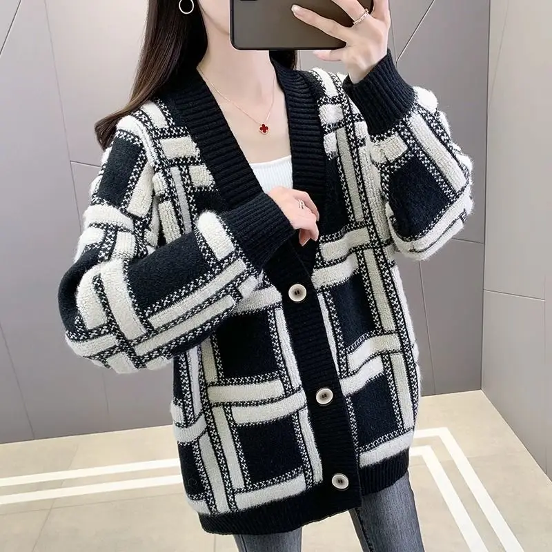 Autumn and Winter Checkered Contrast Knitted Cardigan Women\'s 2023 New Korean Version Loose and Fashionable Women\'s Coat