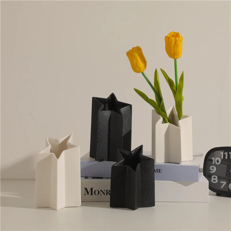 

Nordic Ceramic Flower Vase Scandinavian Designed Plant Pot Modern Minimalist Irregular Five-pointed Star Opening Bottle