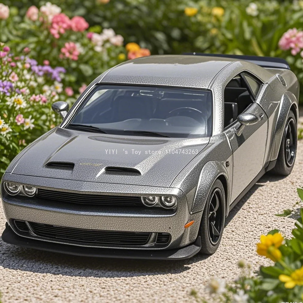 

1/36 Dodge Challenger Alloy Mini Car model, high-end desktop decoration, premium collectible and gift, 30
