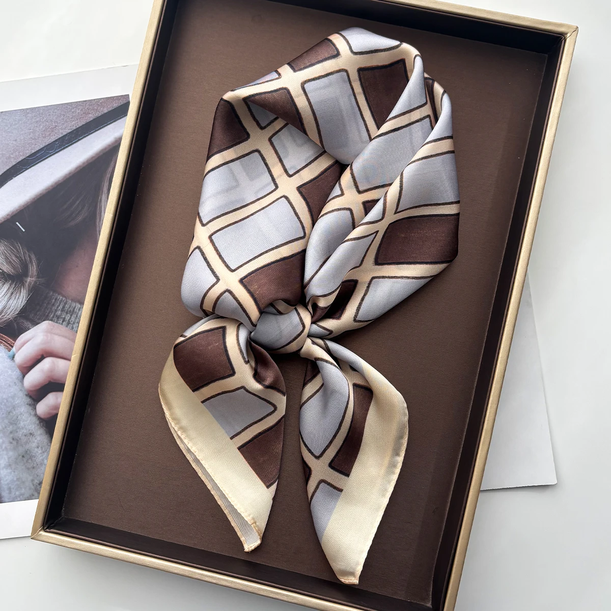 

Роскошный квадратный шарф для женщин, клетчатый принт, имитация шелка, банданы, хиджаб, шейный платок для пляжа, элегантная шаль, накидки