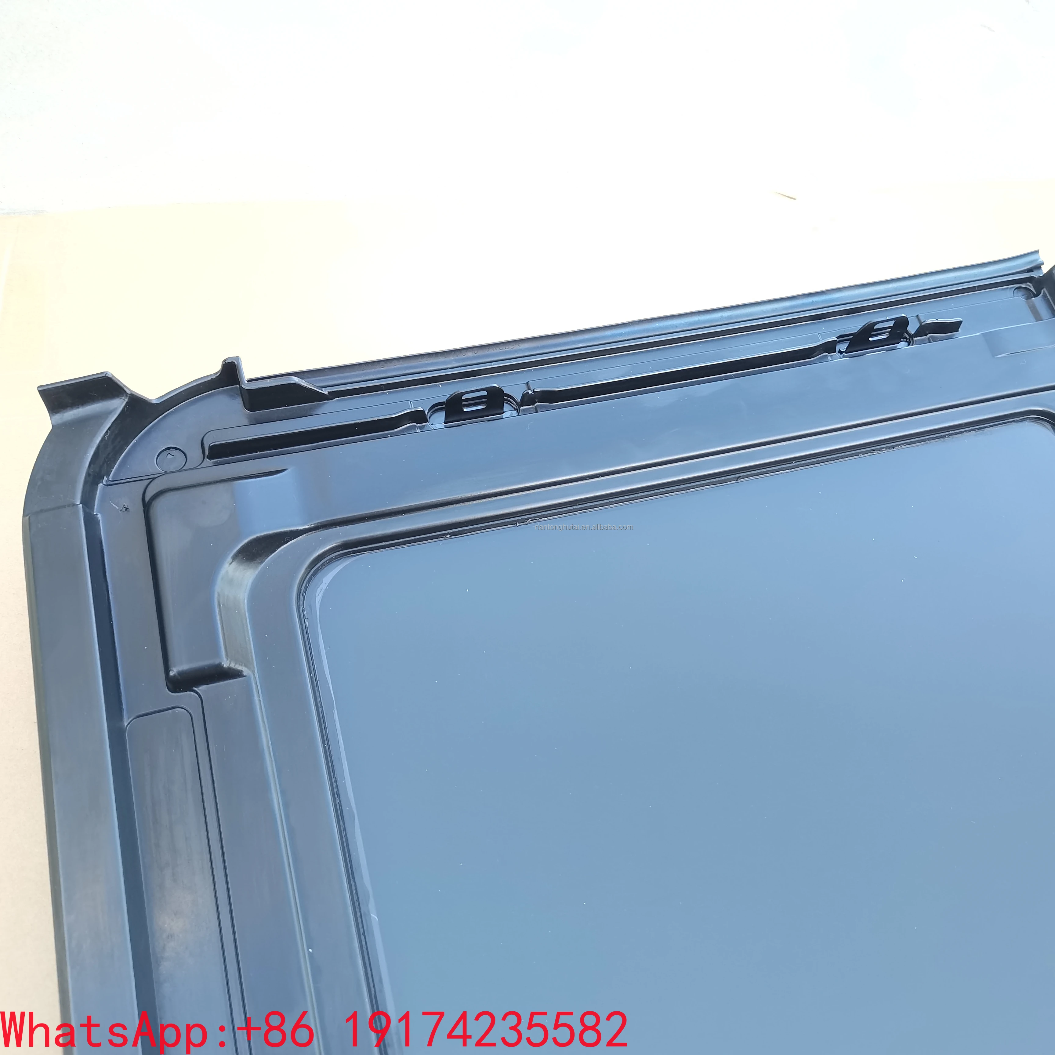 

Factory Directly Supply Auto Parts Auto Glass for X6 (G06) 5D SUV 2020- Sunroof