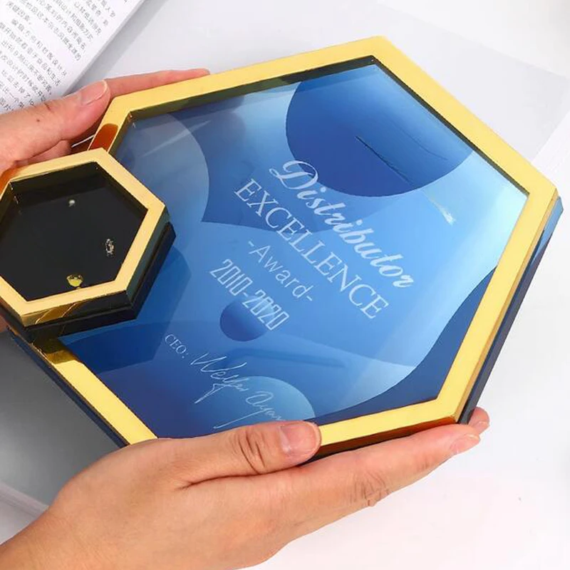 Imagem -03 - Personalização Criativa Impressão a Cores Troféu de Cristal Empresa Excelente Employee Annual Meeting Award Medalha Hexagonal Metal