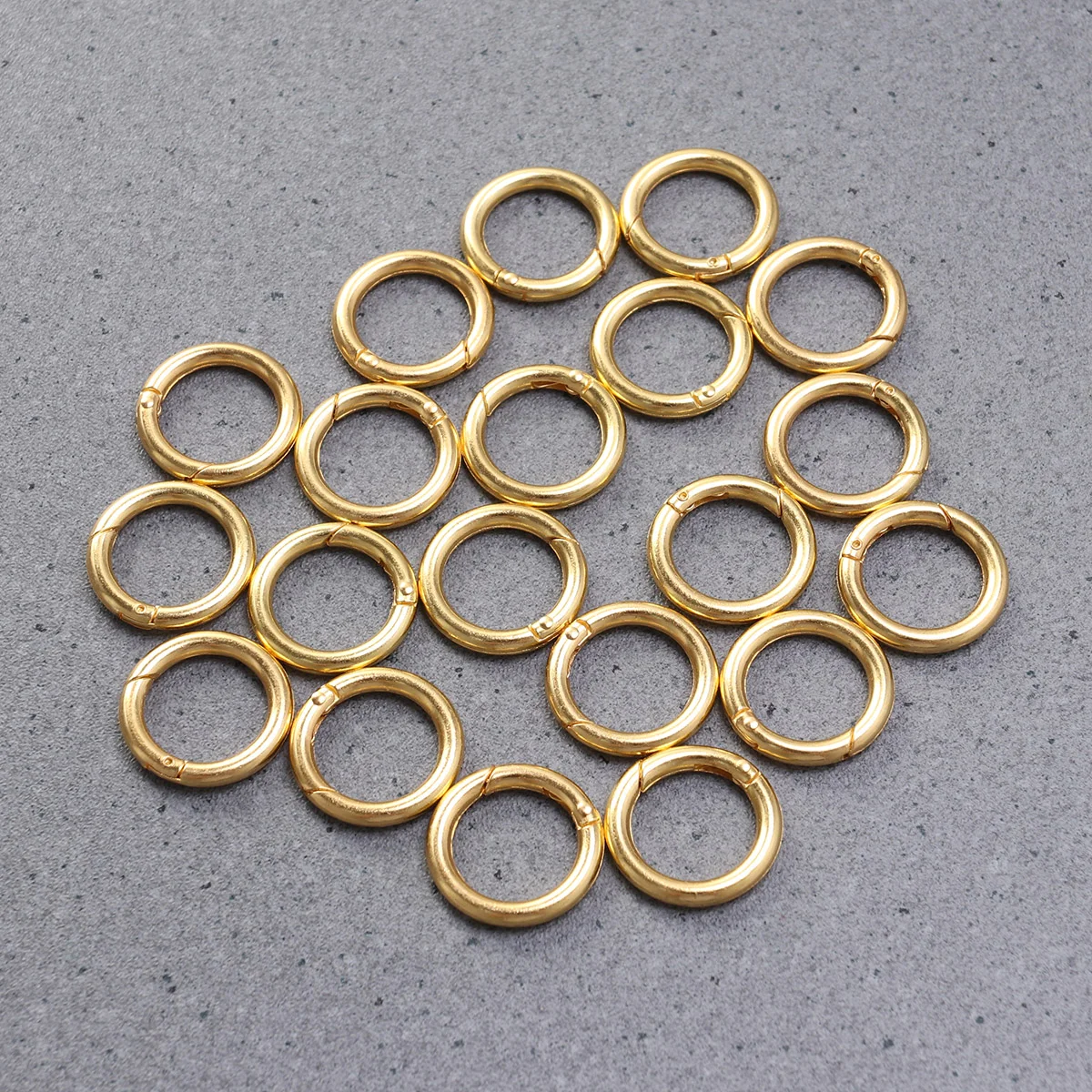 20 Pcs Zinc Alloy Open Jump Rings Split Key Ring Polished Plated Spring Rings Jewelry Making Findings 40x28MM (Silver)