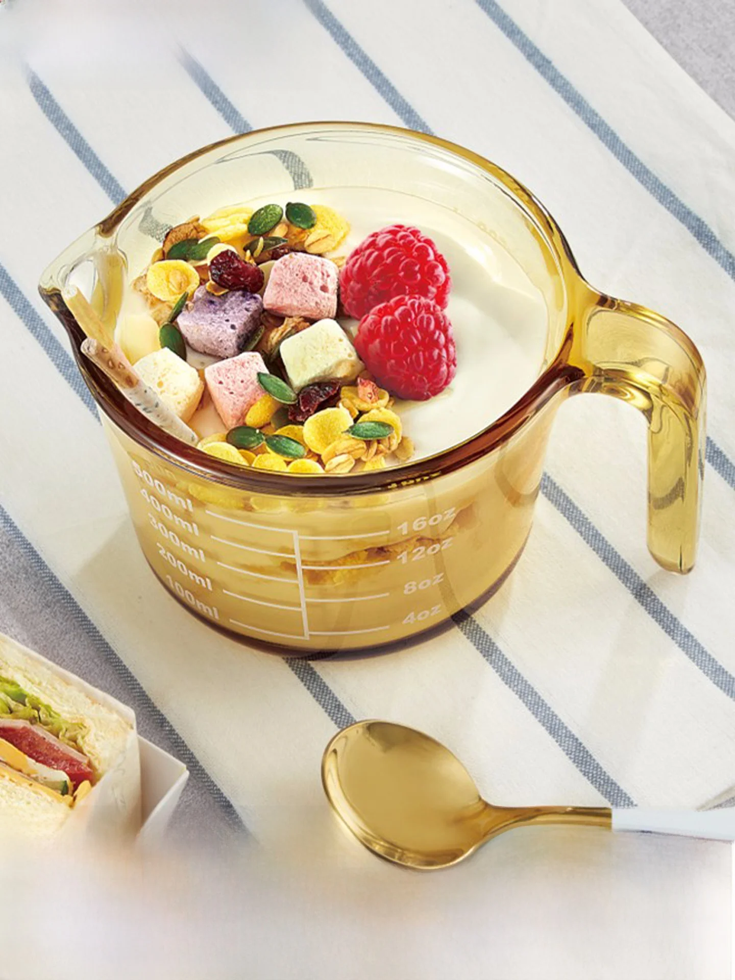 corning-kitchen-glass-measuring-cup-with-scale-high-temperature-resistant-microwave-milk-breakfast-egg-beating-cup