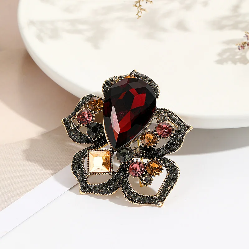 New Arrivals Vintag… - image