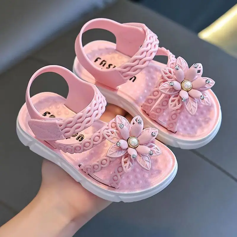 New Summer Children's One Word Flower Flat Sole Sandals Girls Soft Sole Non Slip Hook Outdoor Princess Sandals Beach Sandals