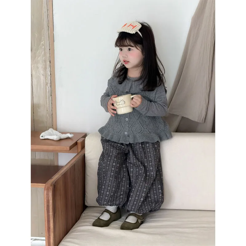 Girls Korean Fashion Floral Pants, Hollowed Out Knitted Vest Lotus Leaf Collar Gray Three Piece Set Children's Clothing
