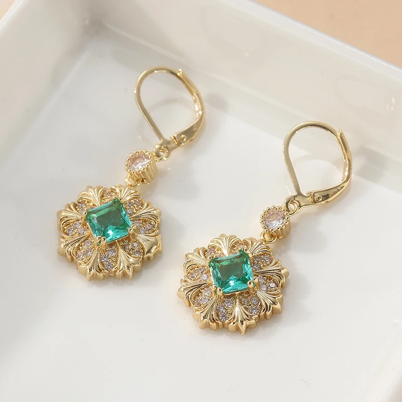 Temperament Sparking Inlaid Green Synthetic Zirconia Dangle Earrings for Women Elegant Wedding Party Jewelry Accessories Crafts