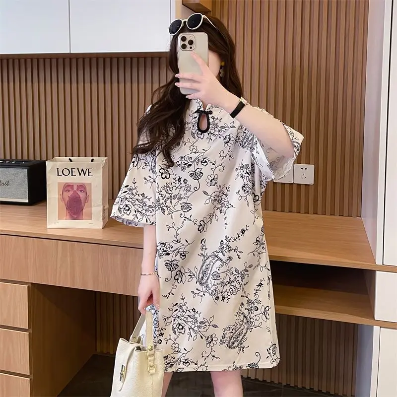 الاتجاه الوطني نمط متوسط طول تعديل شيونغسام قصيرة الأكمام تي شيرت الصيف فضفاضة متوسطة طول غطاء المؤخرة فستان Ins