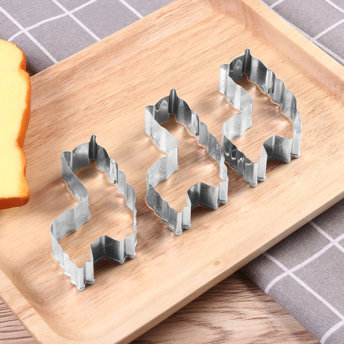 3Pcs Alpaca Metal Cookie Cutters Reusable Non Stick Cake Decorating Tools for Baking DIY Cookies At Home Coffee Shop Bakery