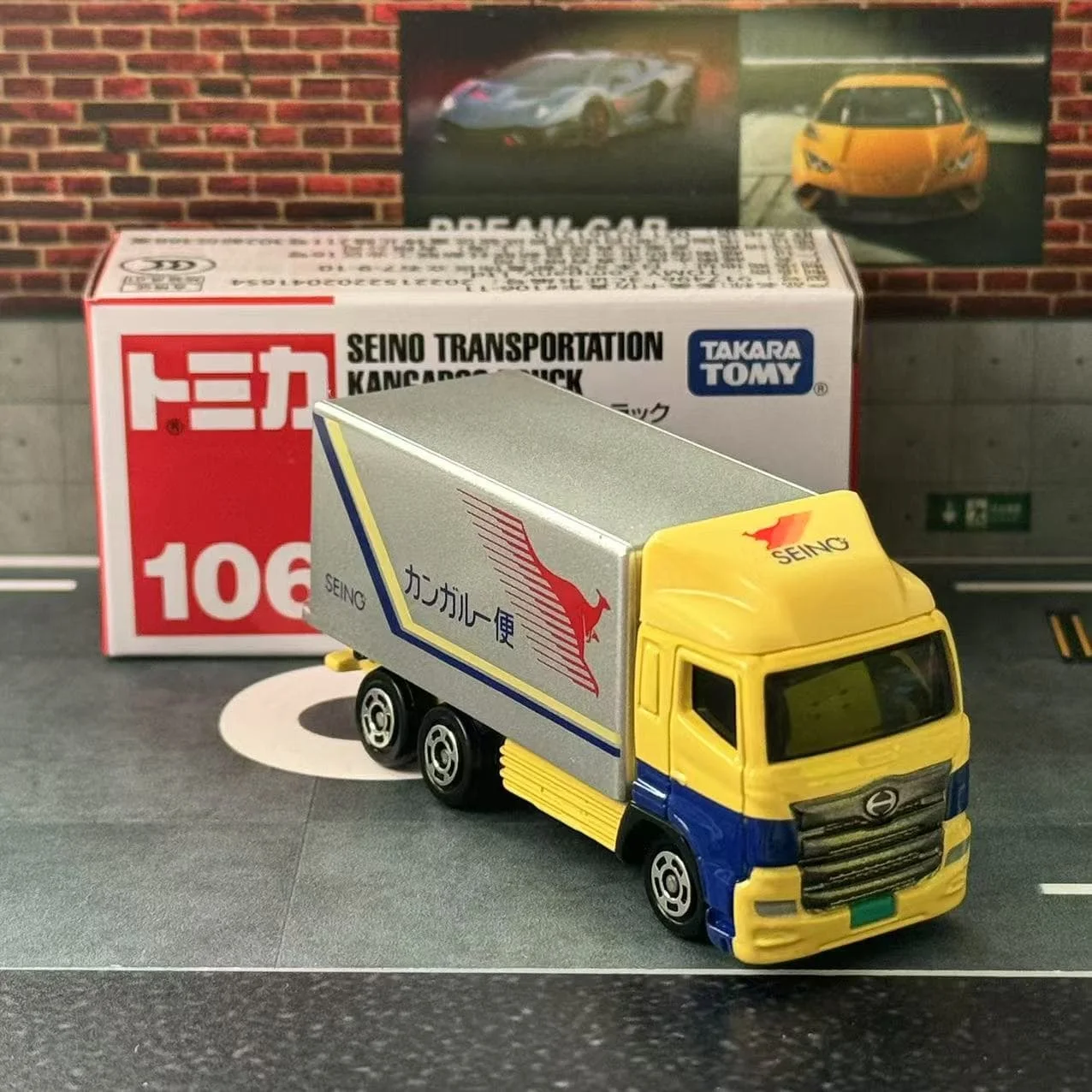 Takara Tomy Tomica Coche de aleación No. 106 Seino transporte canguro camión vehículo Diecast Metal modo colección exhibición niño juguete para regalo