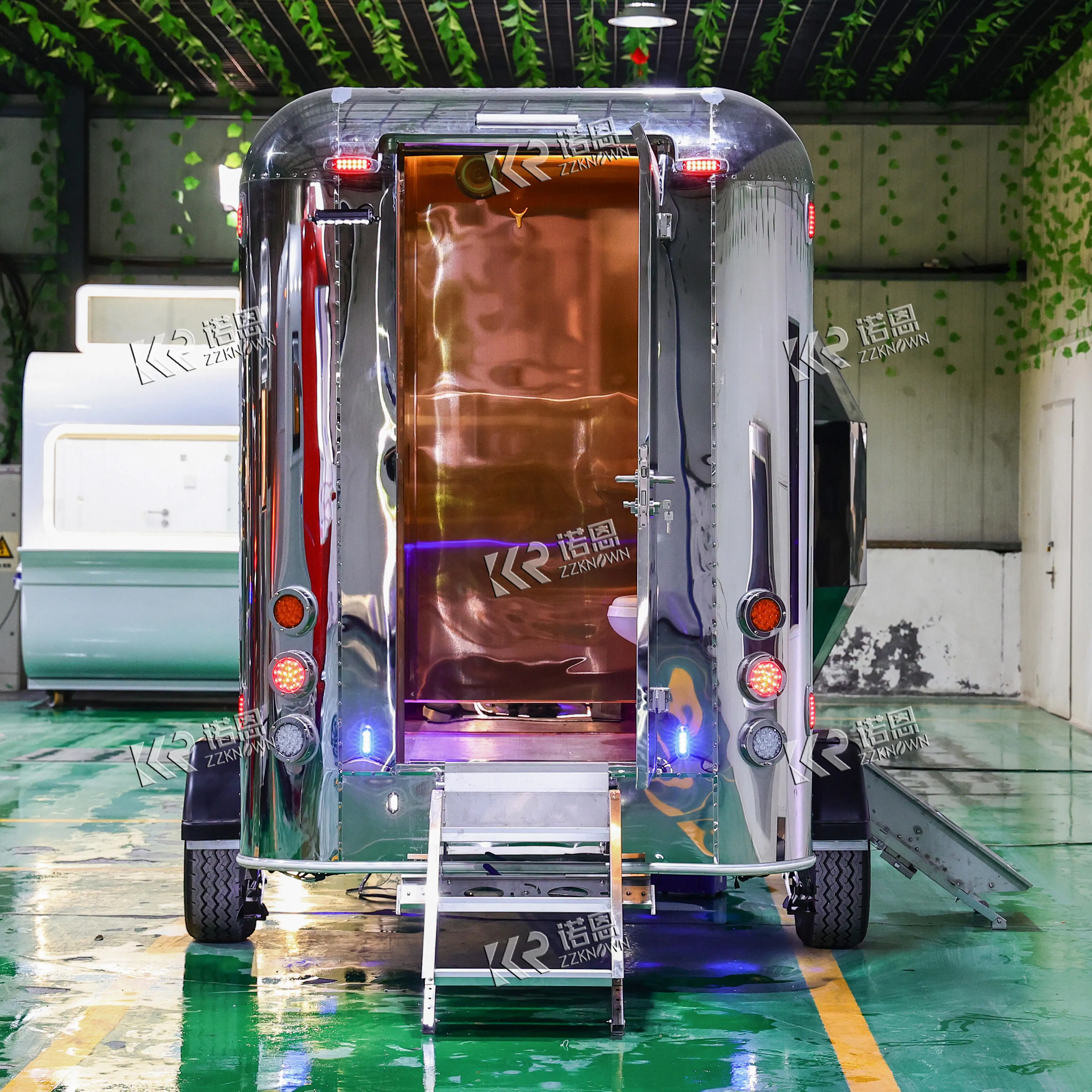 2025 Kustom Murah Harga Rendah Trailer Toilet Mewah Portabel Mobile Toilet Trailer untuk Acara Pernikahan