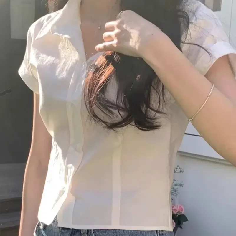 

Age-reducing Retro Niche Temperament Short-sleeved Shirt Women With High Waist Slimming Waist Striped Shirt