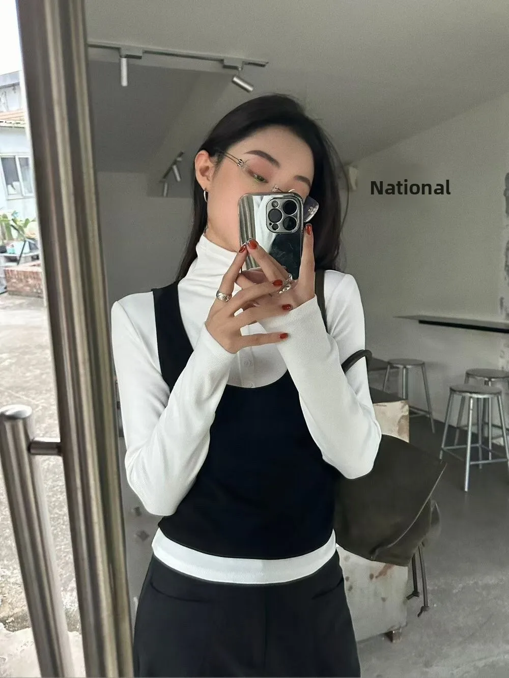 سليم صالح عالية الياقة طويلة Sve تي شيرت اللون Blo التباين تصميم شتاء جديد وصول المرأة تخفيف Sle قطنية عالية الجودة