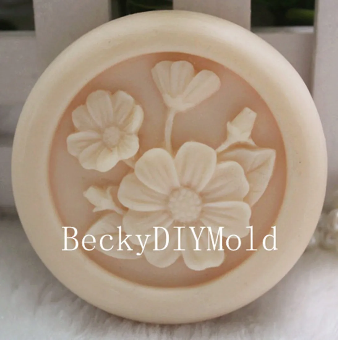 1pcs 6.8x6.8x2.0cm Flower (zx10) Silicone Handmade Soap Mold Crafts DIY Mould