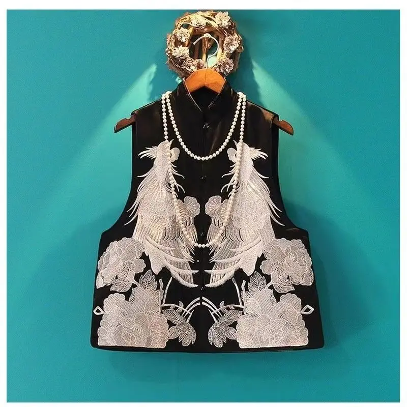 

Embroidered Satin Silk Vest Women's Stand Collar Ethnic Style Embroidery Sleeveless Top Chinese National Top