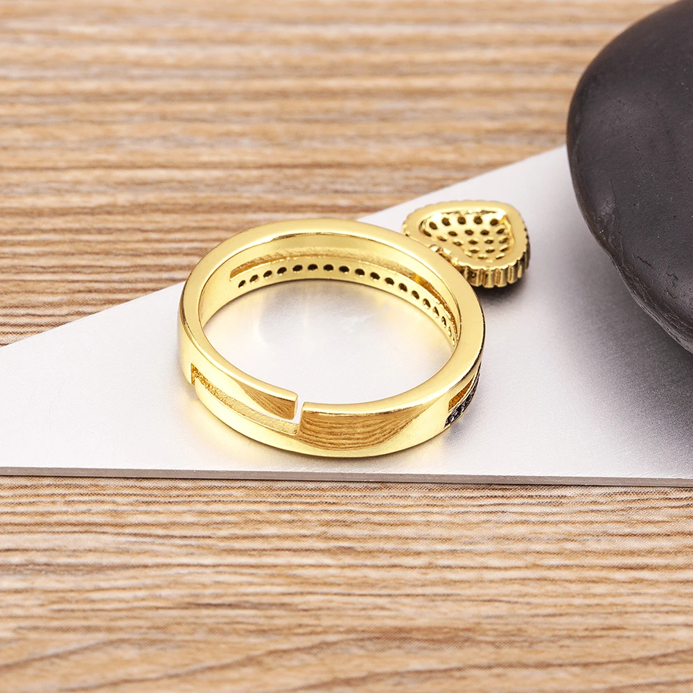 Women's Vintage Black Zircon Heart Charm Adjustable Ring