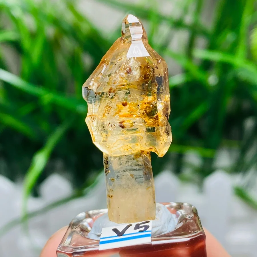 Natural Madagascar Red Clay Skeleton Crystal Mineral Specimen Energy Healing Stone Home Decor Gift Fluorescent Effect