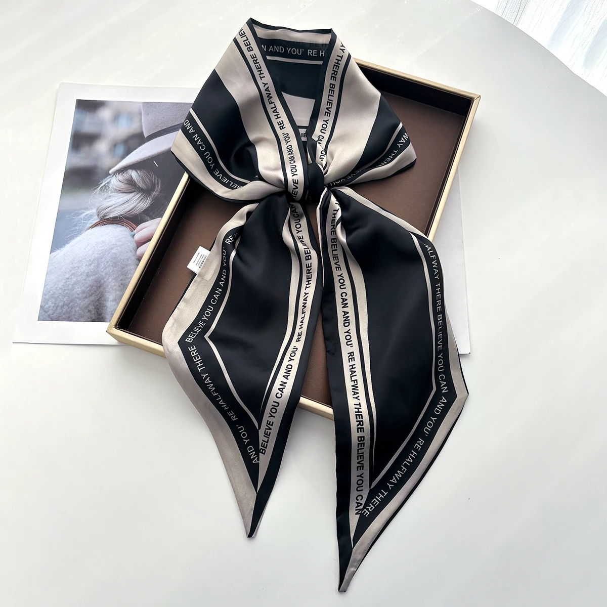 

Элегантный узкий шарф с принтом для женщин, роскошная повязка для волос, мягкая шелковая лента, шарф-платок для шеи, модный пояс на запястье, шейный платок