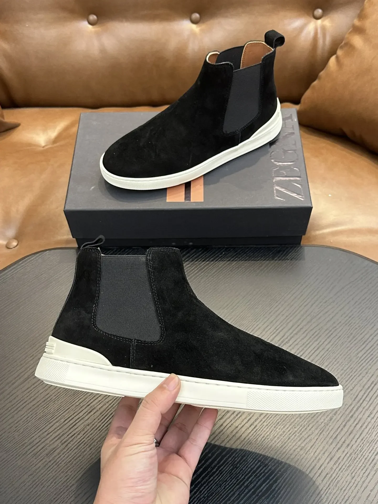 High-end Genuine Leather Shoes for Couples High Quality Sneakers for Men Luxury Brand High-grade Shoes for Women Gift Wholesale