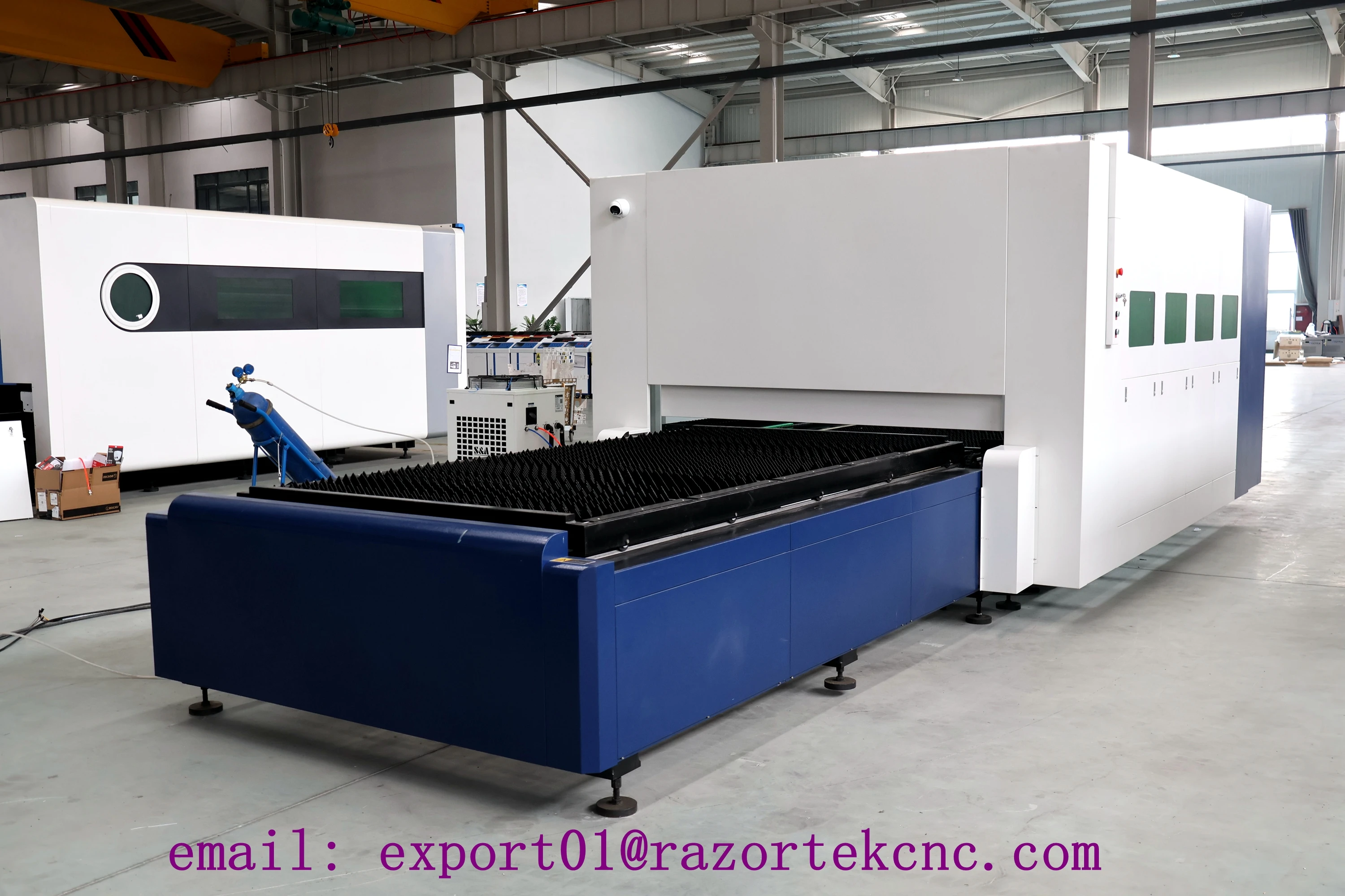 Picture 7: 1530 6000W Excellent Full Enclosed Cover Cnc Fiber Laser Cutting Machine Laser Equipment With Exchange Plate