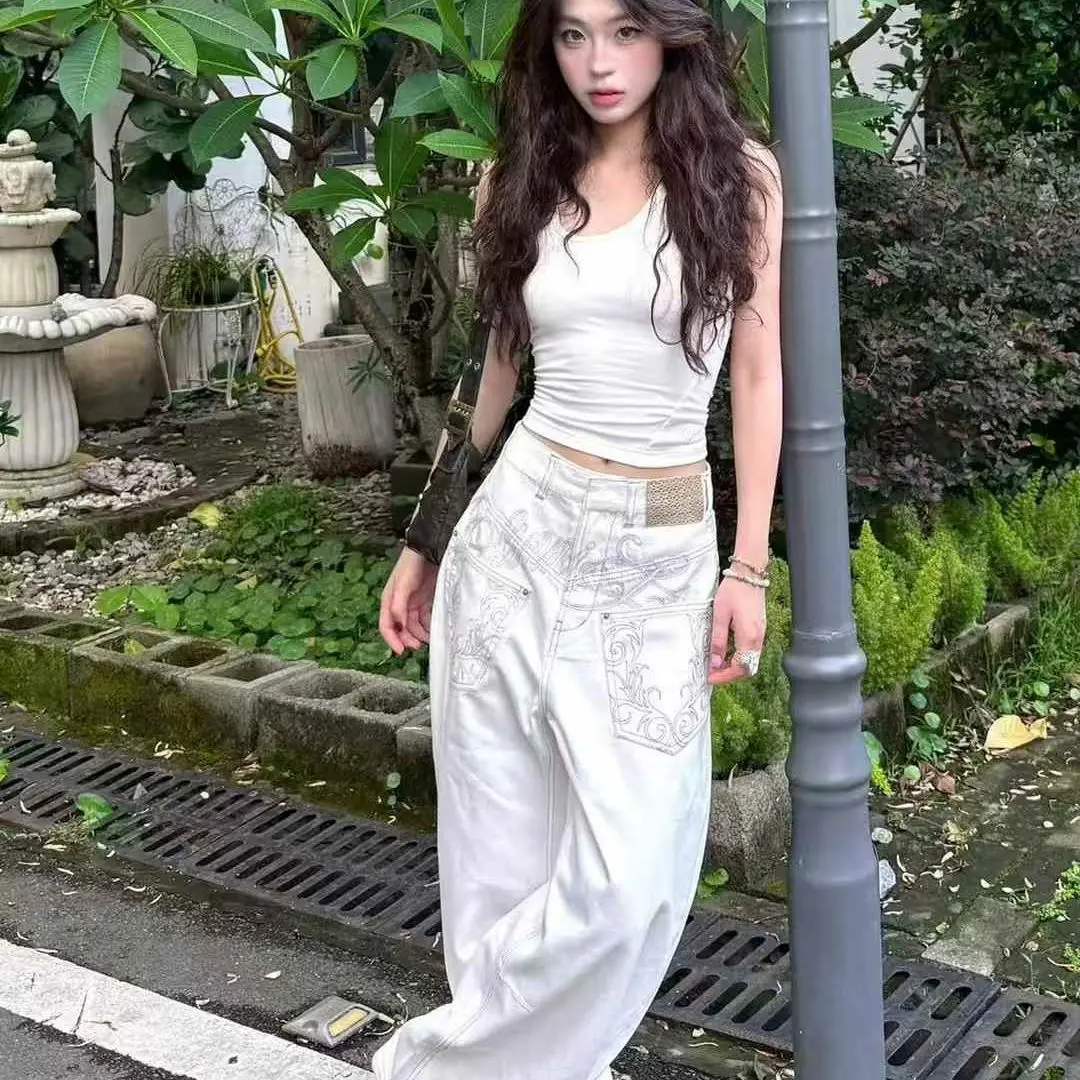 Modne i uniwersalne jeansy dla kobiet i mężczyzn na wiosnę i jesień, nowe modne spodnie, amerykańskie retro jeansy z odwrotnym haftem.