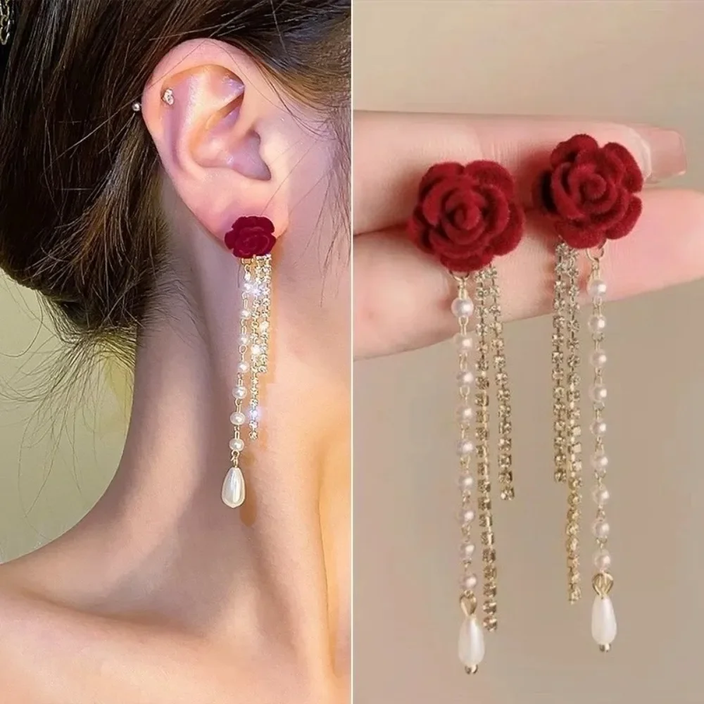 Vintage Flocking Camellia Dangle Earrings Retro Women Fashion Jewelry for Dating Party Casual Wear Gift
