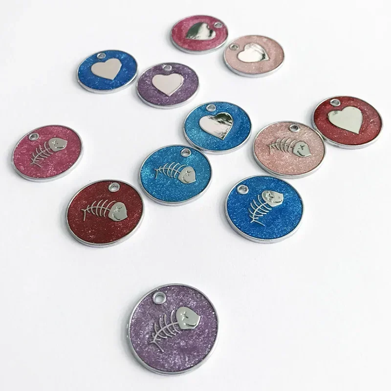 1/3Pcs Random Color Glitter Round Shaped Dogs ID Name Tag Fish Bone Printed Pet Anti-lost Collar Pendant Pets Collar Decoration