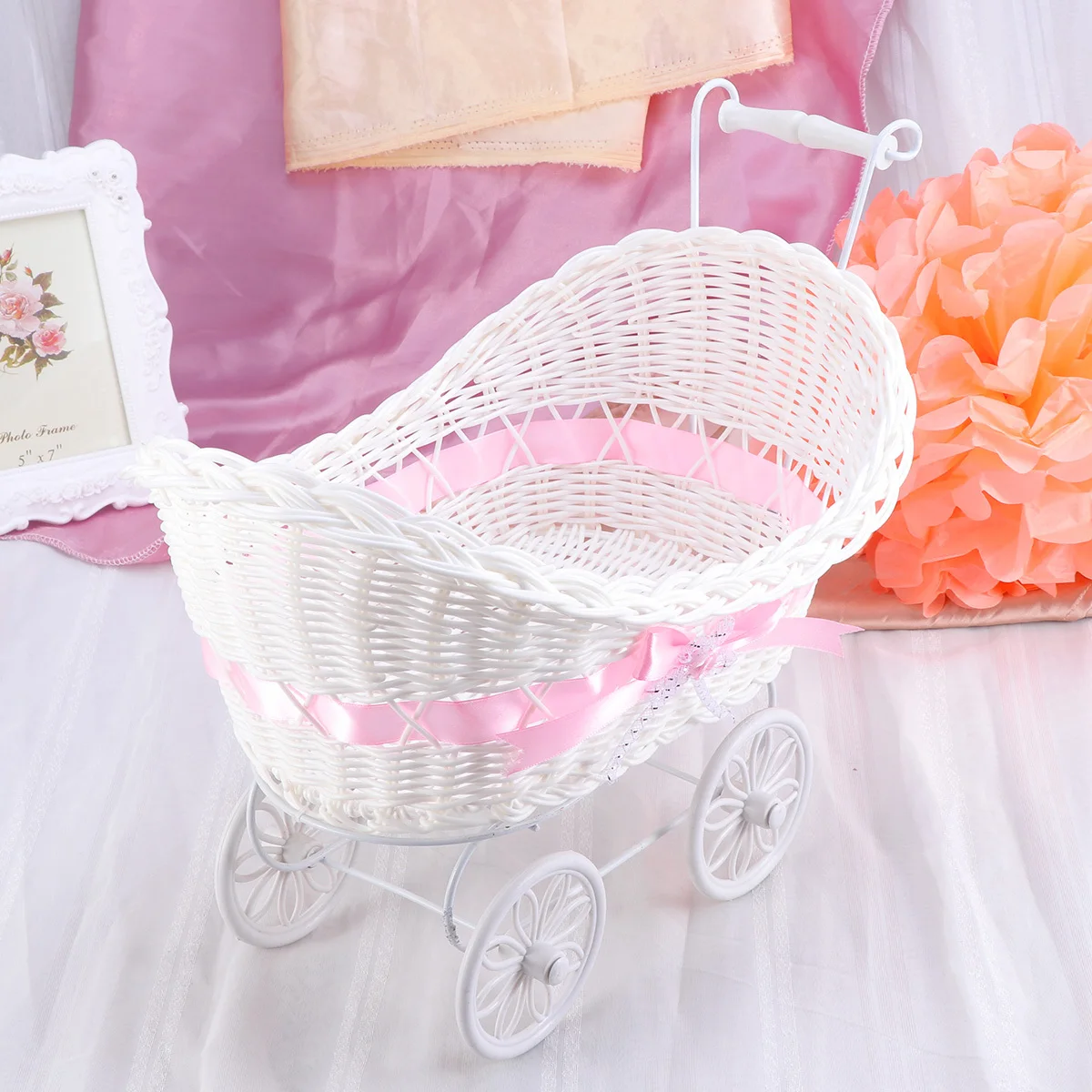 1Pcs Cane Tricycles Pink Knitted Flower Basket Mini Stroller Ornament Home Wedding Party Birthday Decor Cane Tricycles