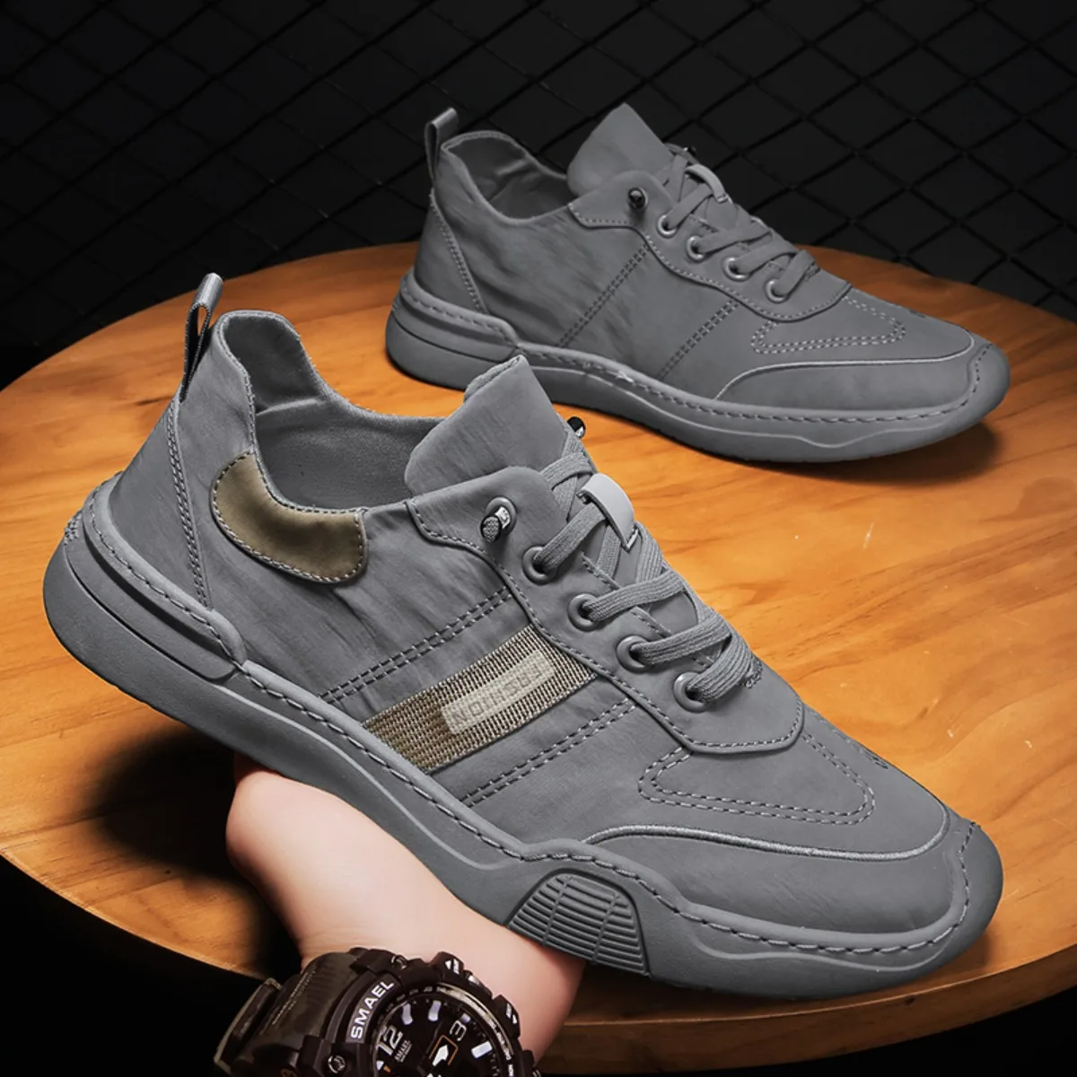 

Men's Trendy Hiking Sneakers - Anti-Slip Wear-Resistant Outdoor Sports Shoes, Breathable Cycling & Walking Footwear for Youth