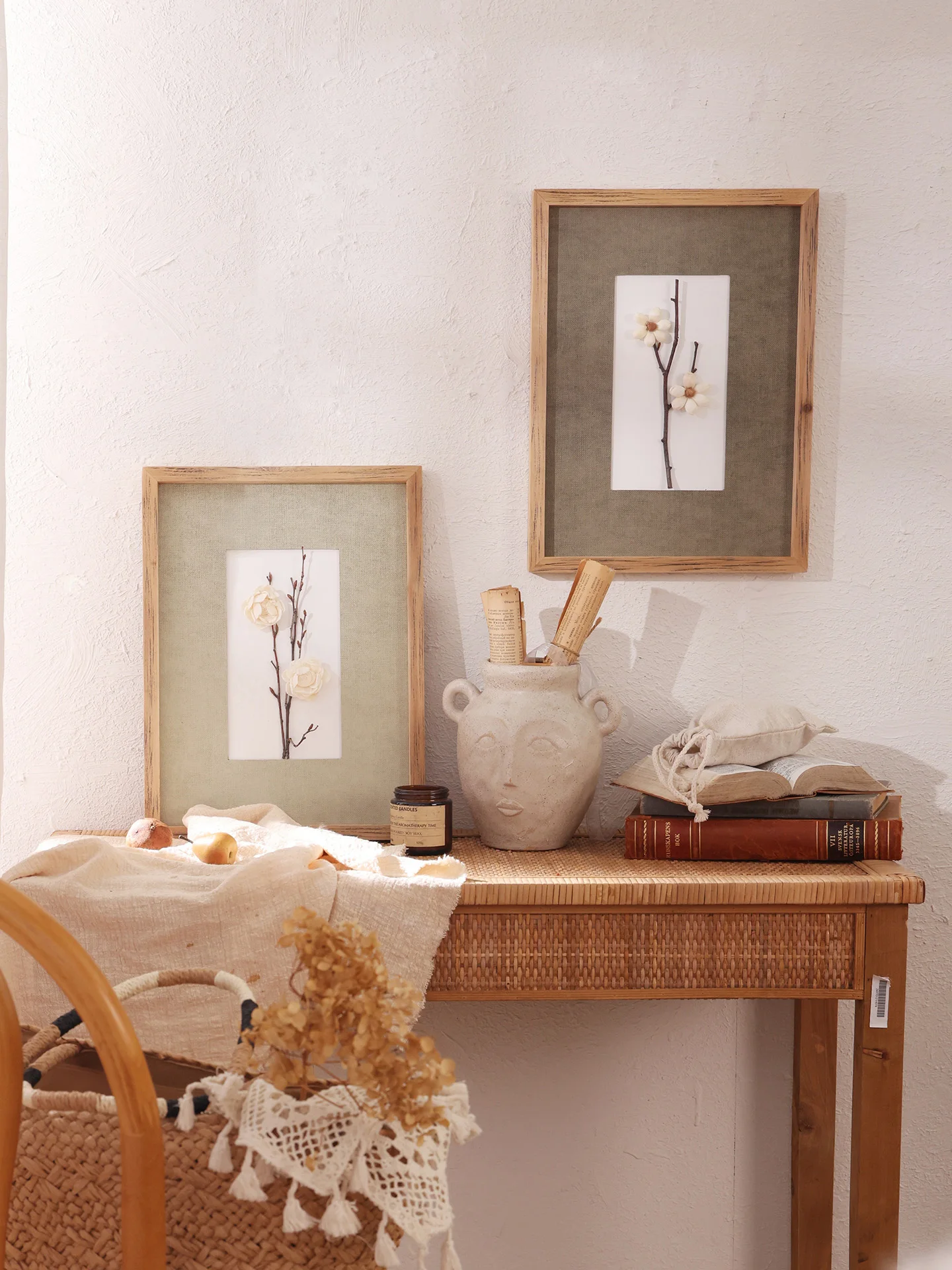 Dry Flower Wall Art, Natural Pressed Flower Decor, Bohemian Wood Frame Hanging Decor for Room, Office, Housewarming Gift