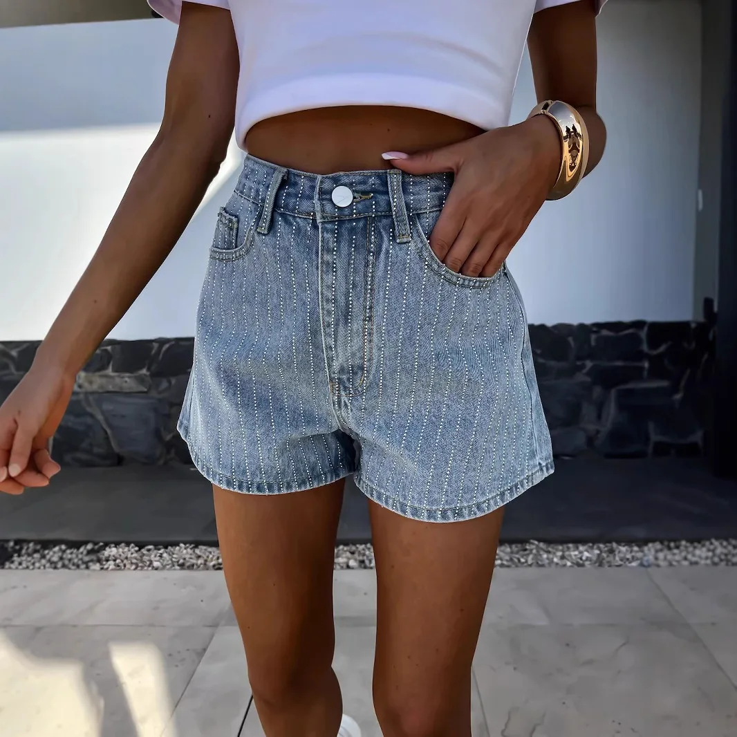 Modne, uliczne, letnie, zdobione diamentami damskie spodnie jeansowe z prostymi nogawkami, wysoki stan, zapinane na zamek, codzienne.