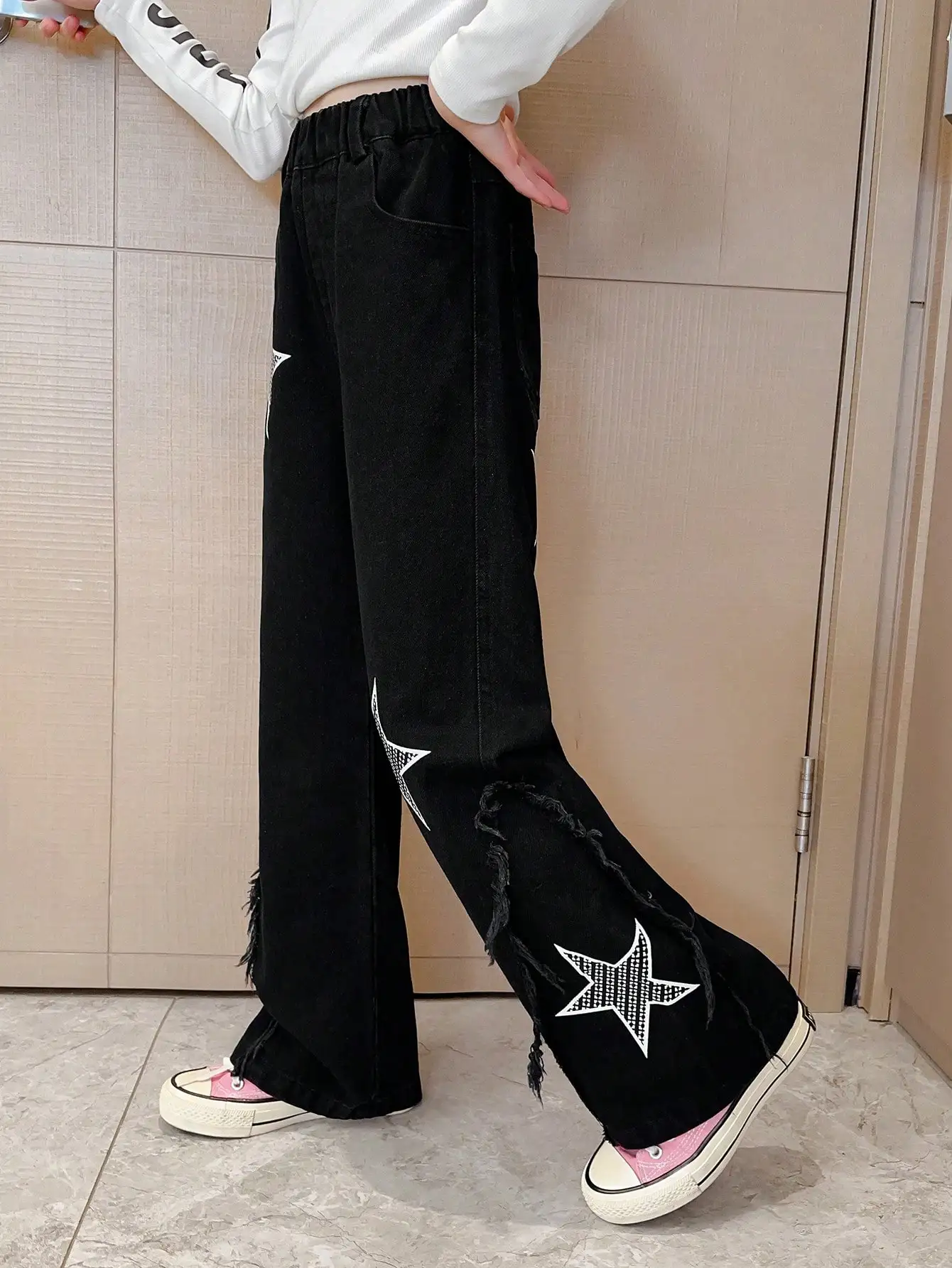 Girls\' medium and large kidsren\'s printed five-pointed star jeans spring & fall single piece