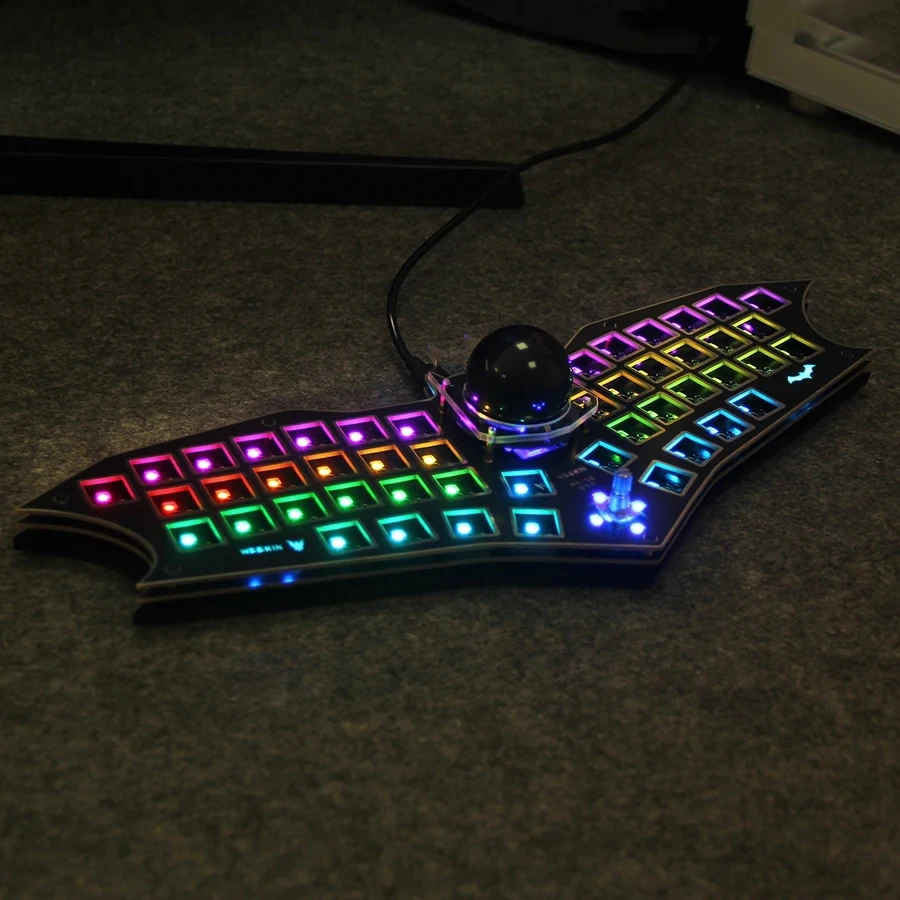 New 47 Keys Keyboard  Mechanical Keyboard Programmable VIA Hot swappable Designer Games without Caps RGB