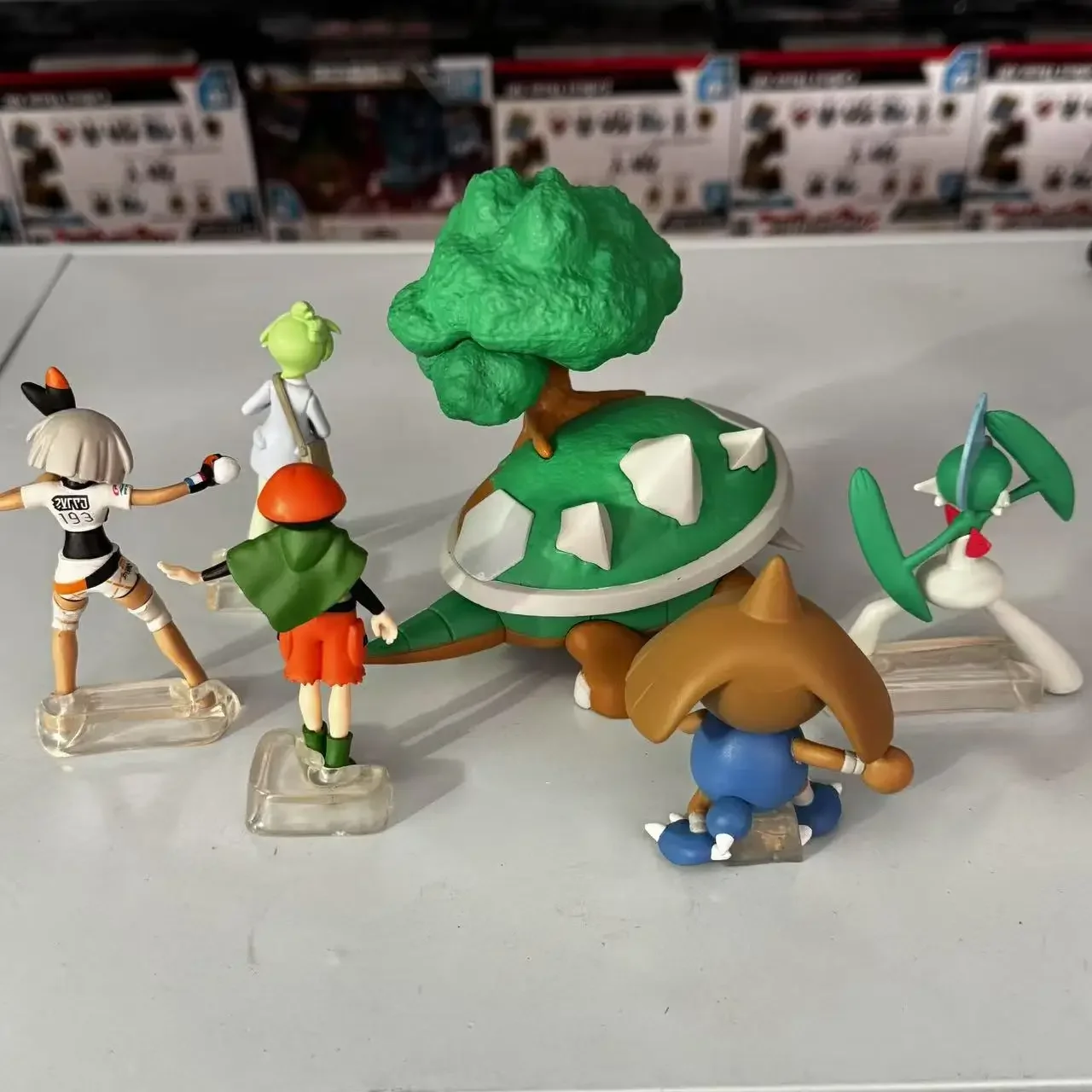 1：20 Scale World CANDY TOY Bea Hitmontop Wally Gallade Gardenia Torterra PB Limited Action Figure Model Toys