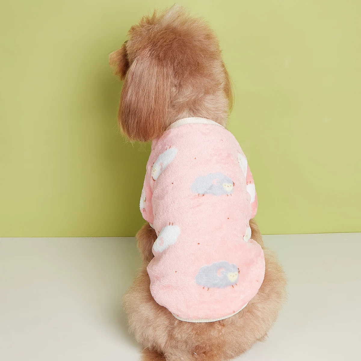 Pet clothes dog cat flannel sweatshirt lamb pattern fashionable, simple and generous