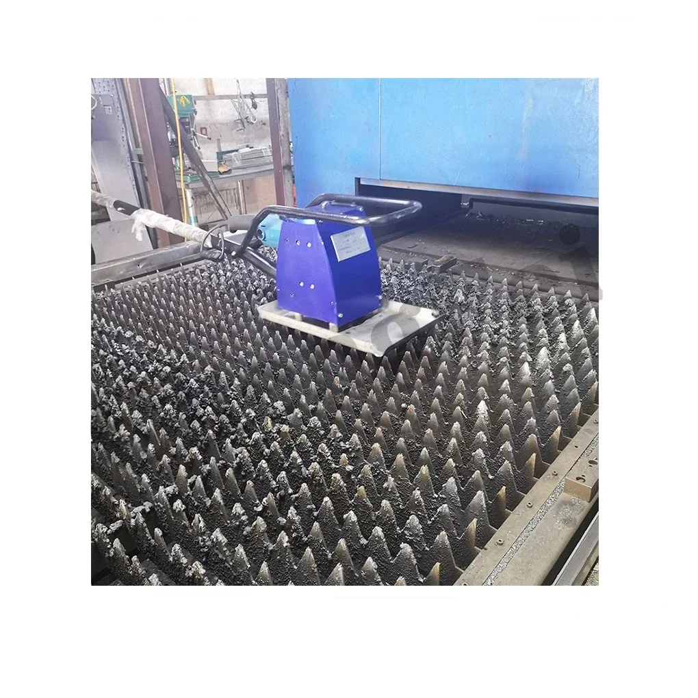 Laser cutting table cleaning Laser sword grid slag removal CNC laser cutting machine slag removal