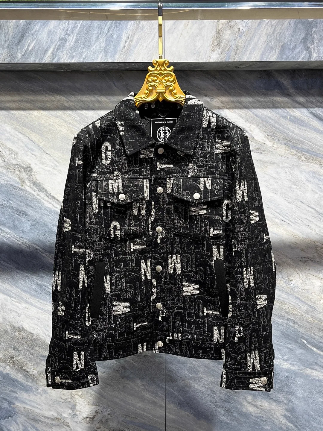 

Мужская повседневная куртка ZhanChao с цветочным принтом, осенняя модная верхняя одежда с вышивкой букв, свободный крой, длинный рукав